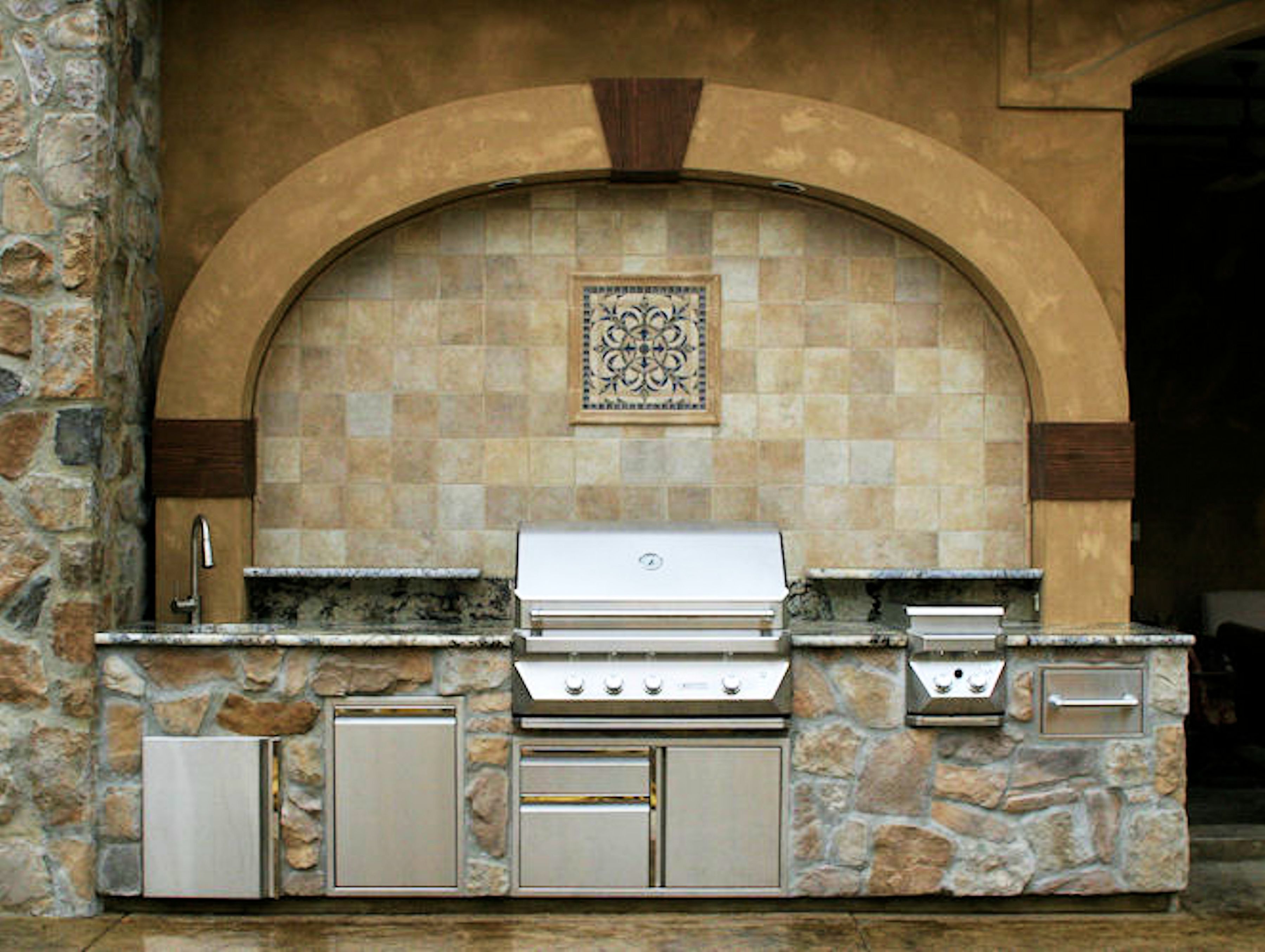 Traditional Style Kitchen - 1 | The Garden Artist Boise, ID